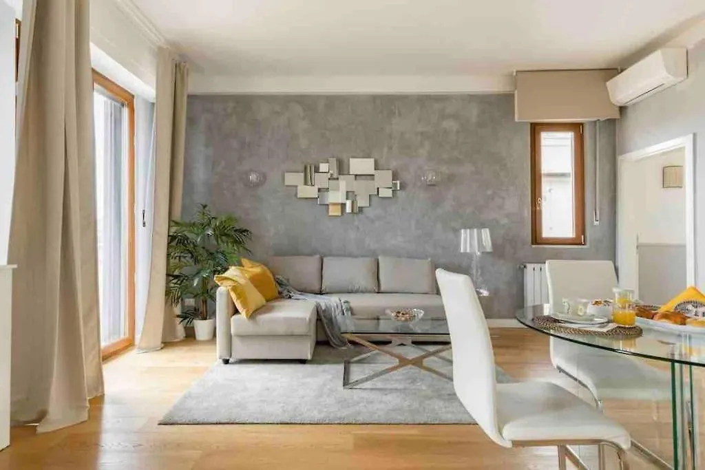 Apartment Penthouse With Private Terrace On Florence