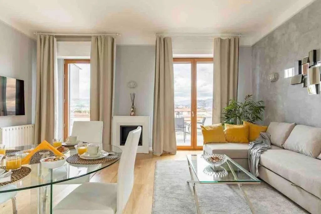 Penthouse With Private Terrace On Florence Italy